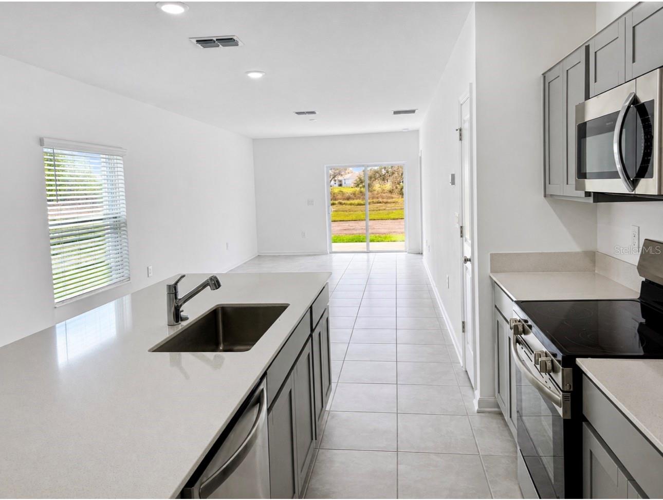 PEACE CRK RESERVE - Residential Lease