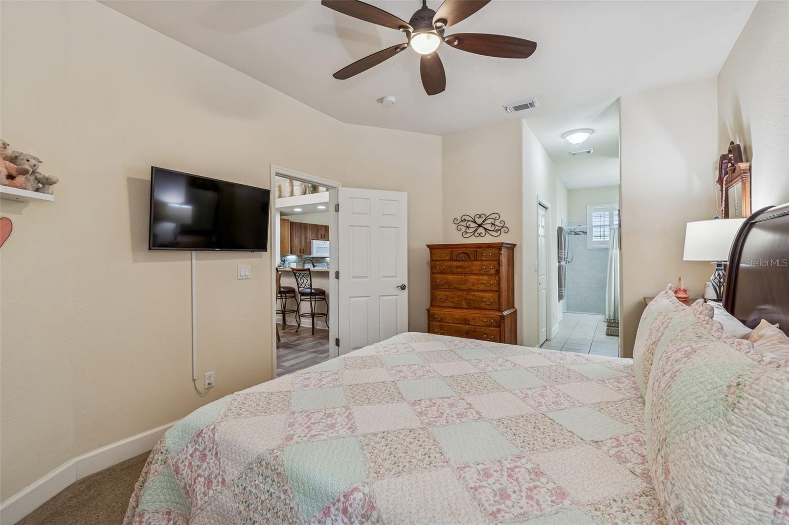 HERITAGE OAKS TWNHMS - Residential