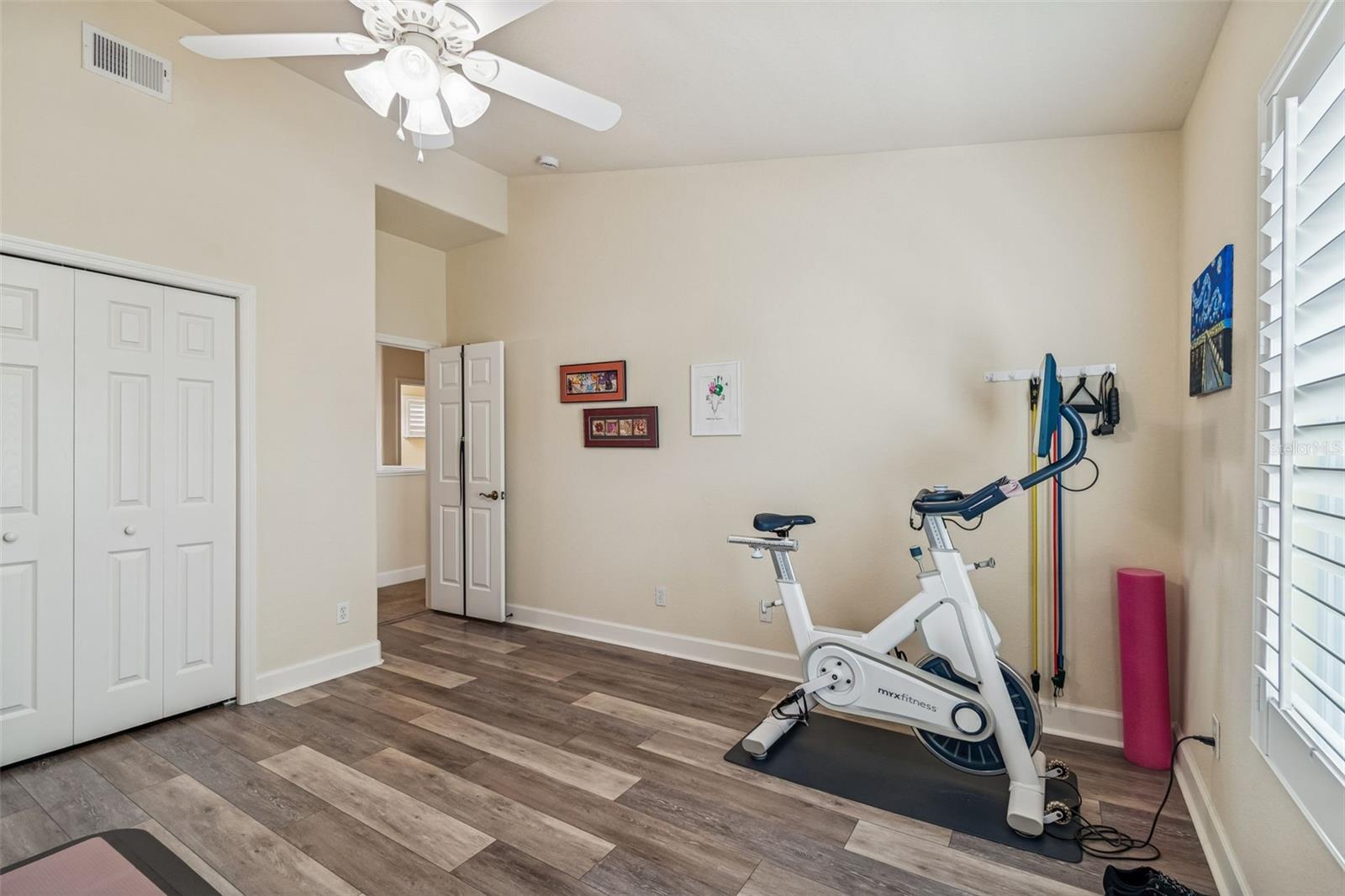 HERITAGE OAKS TWNHMS - Residential