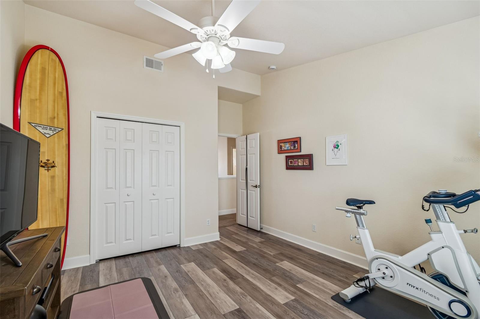 HERITAGE OAKS TWNHMS - Residential