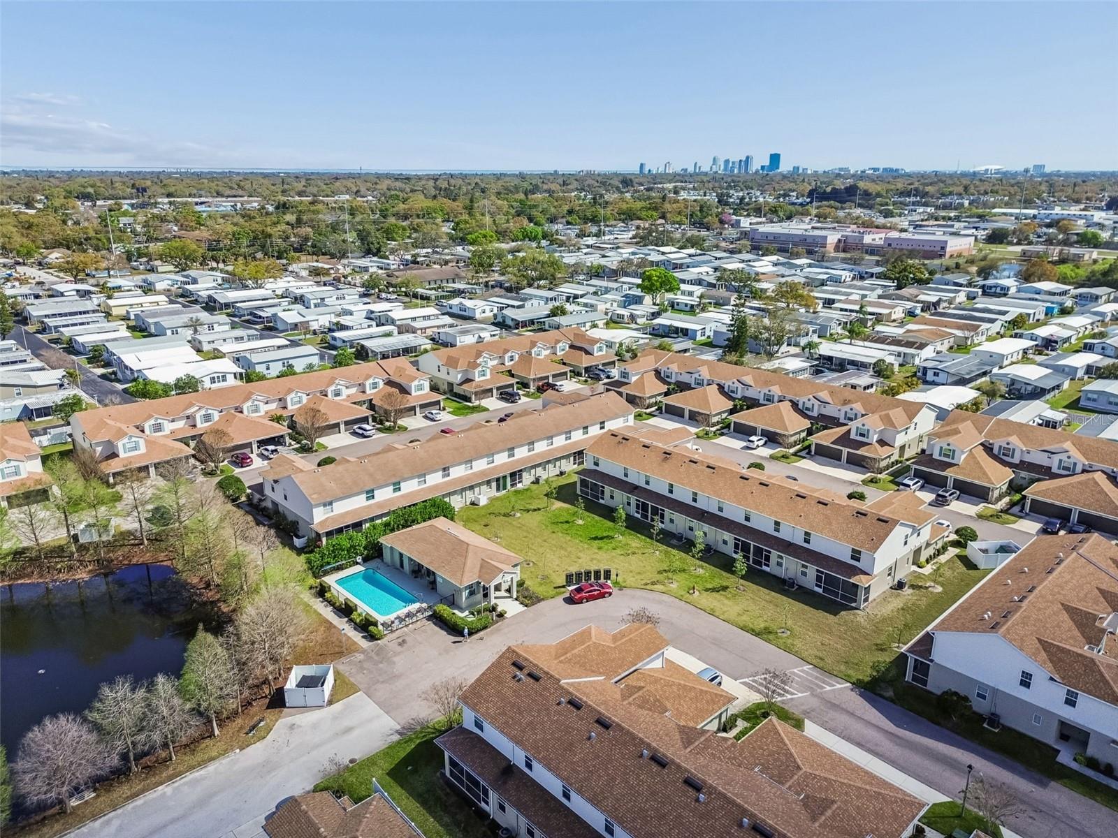 HERITAGE OAKS TWNHMS - Residential