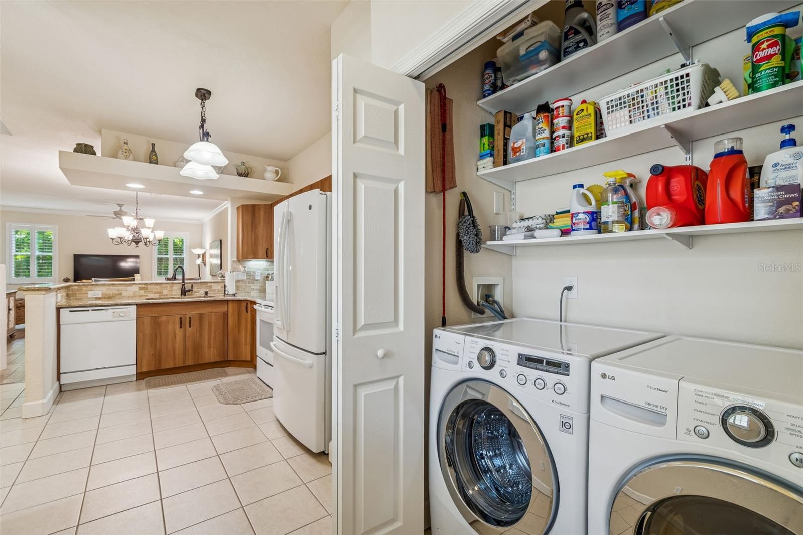 HERITAGE OAKS TWNHMS - Residential