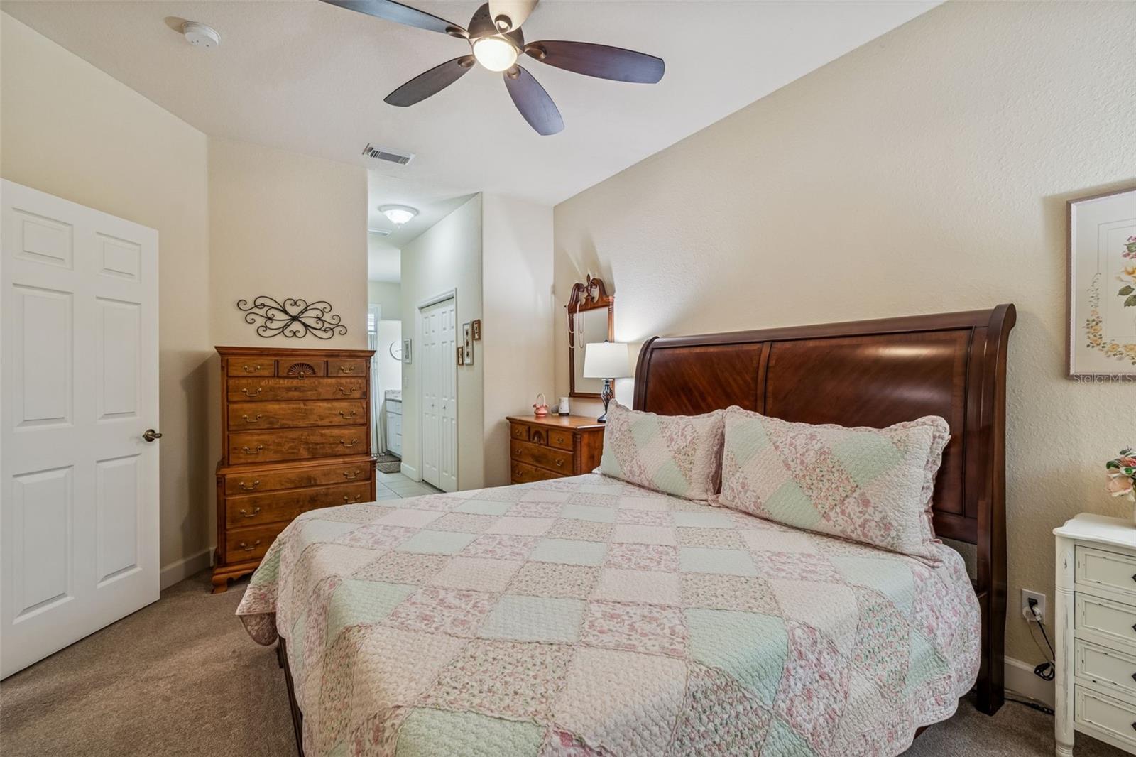 HERITAGE OAKS TWNHMS - Residential