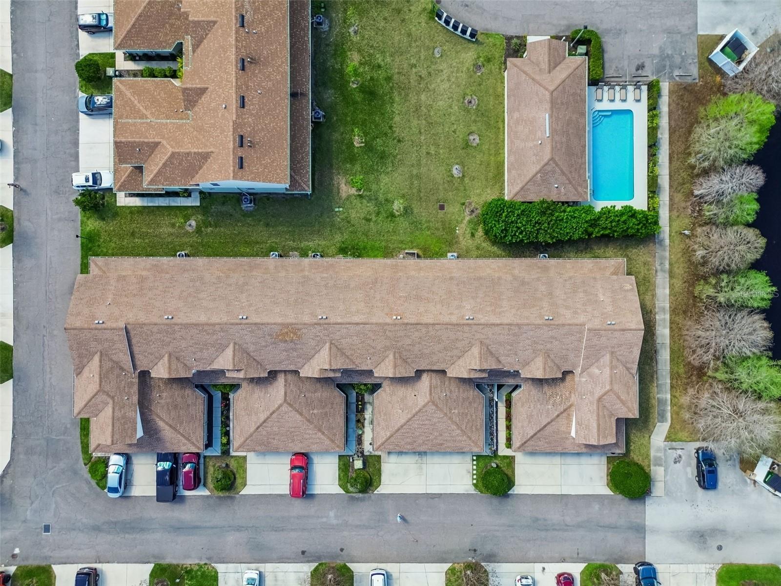 HERITAGE OAKS TWNHMS - Residential