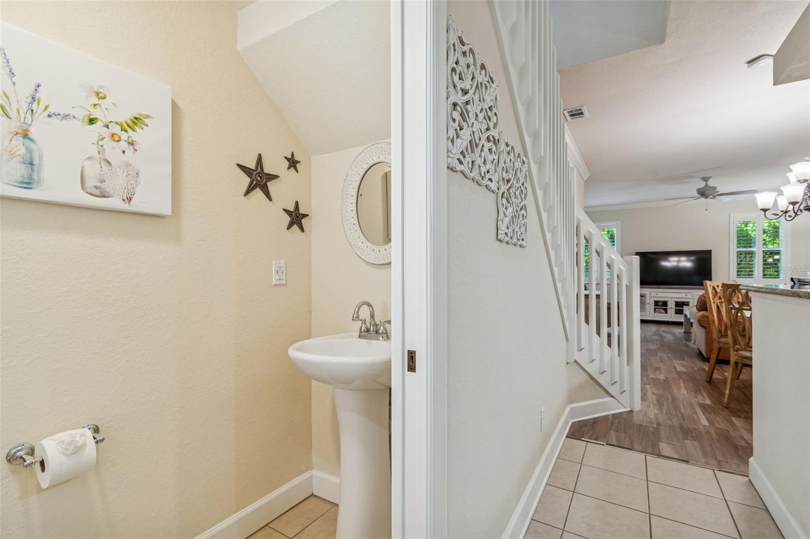 HERITAGE OAKS TWNHMS - Residential