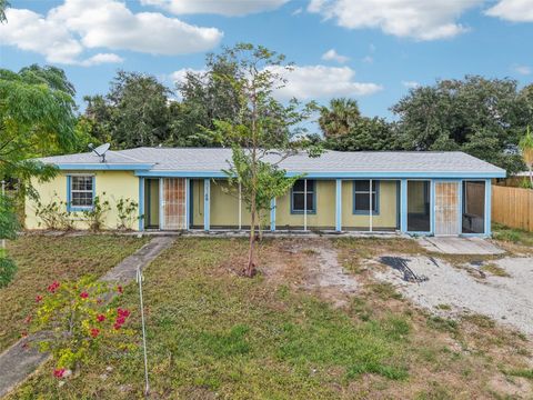 21146 BERSELL AVENUE PORT CHARLOTTE FL 33952