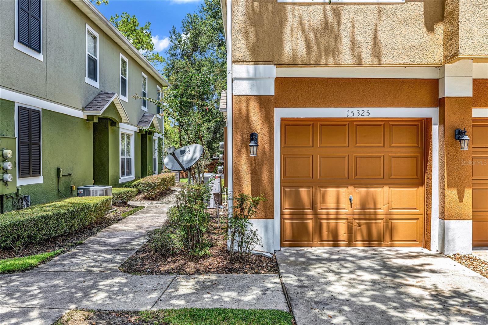 15325 OAK APPLE COURT 8A