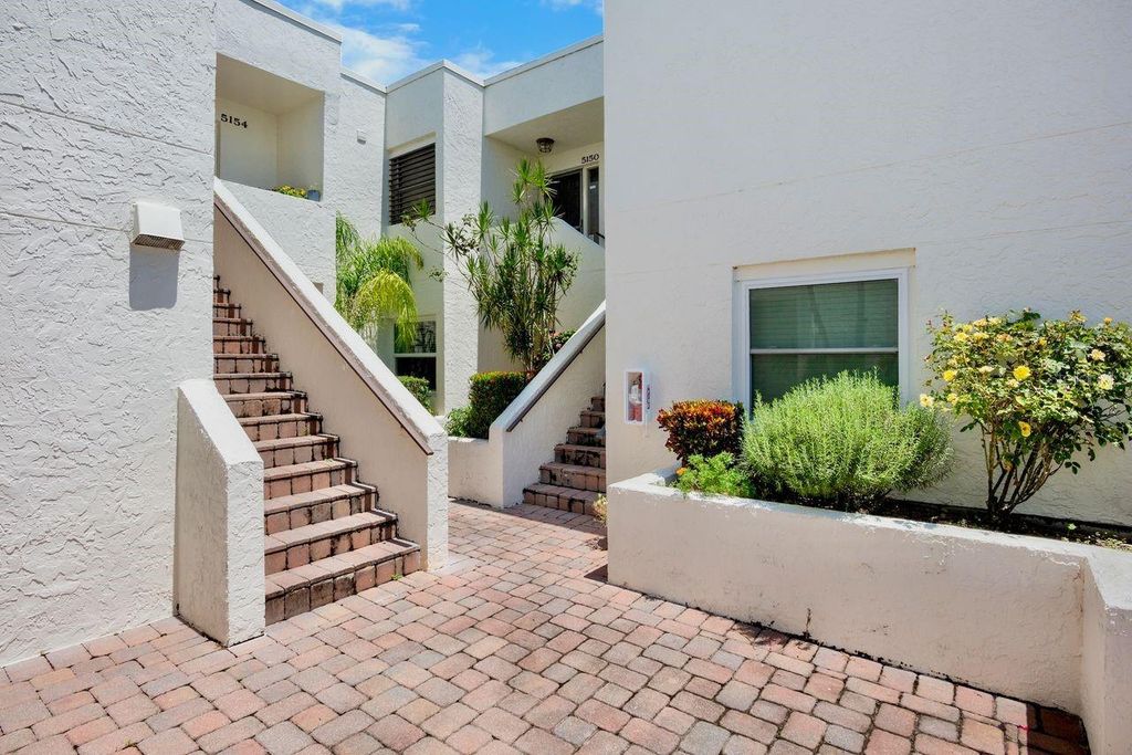 Photo of 5150 Marsh Field Lane #120, Sarasota, FL 34235 (MLS # O6346740)