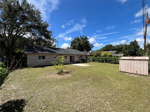 A home in WINTER HAVEN