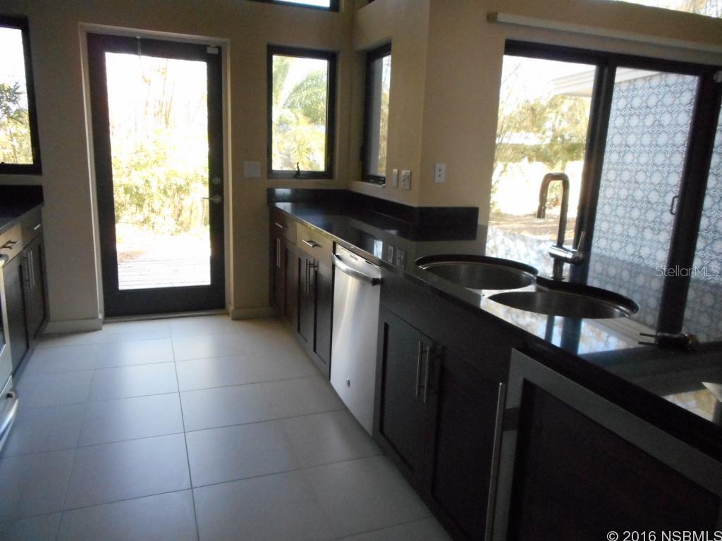 Coronado Shores Unit 02 - Residential Lease