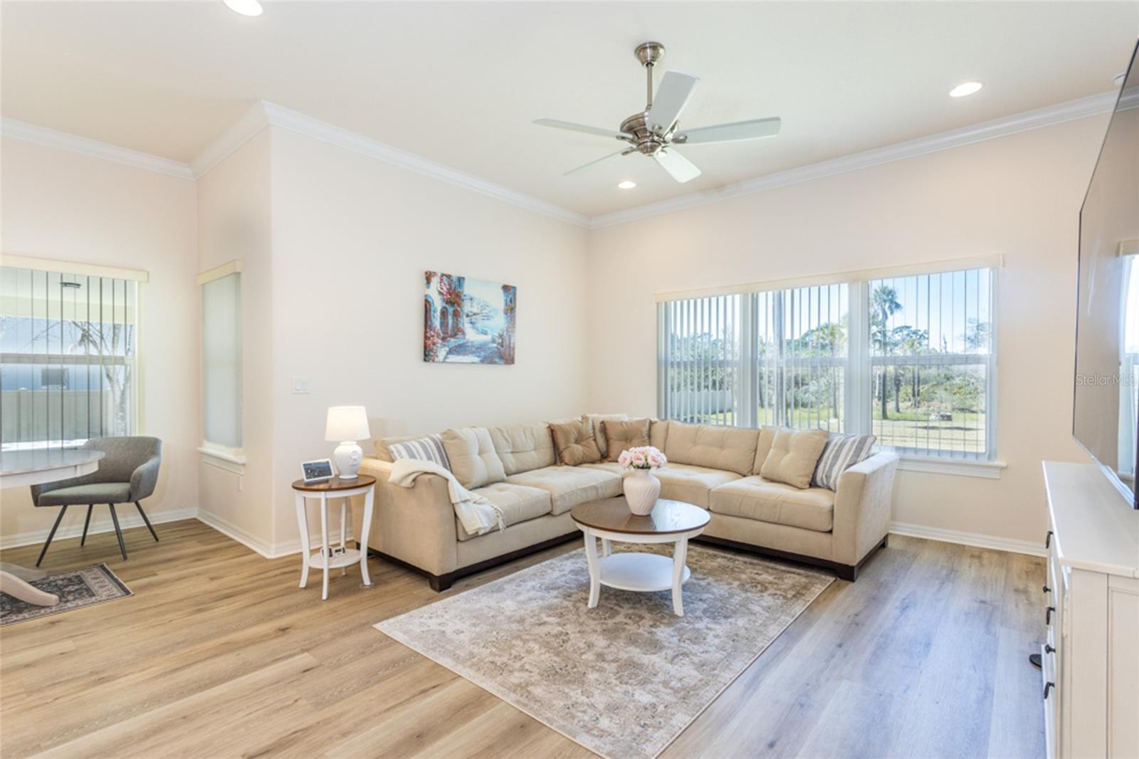 RIVER OAKS SUB - Residential