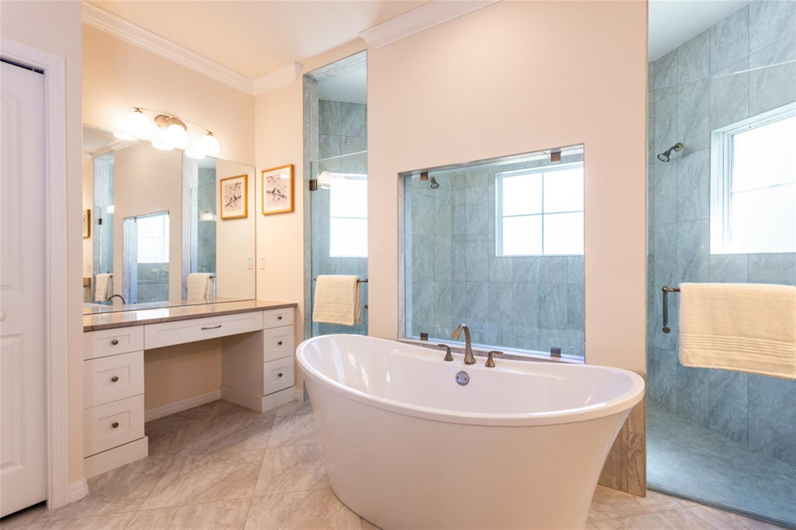 RIVER OAKS SUB - Residential