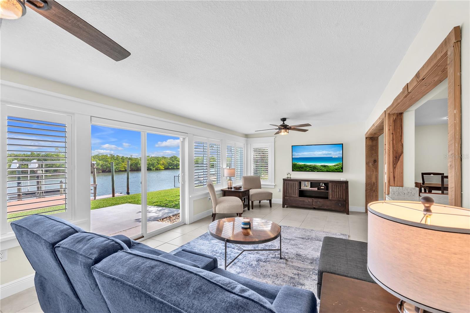 APOLLO BEACH UNIT 08 - Residential