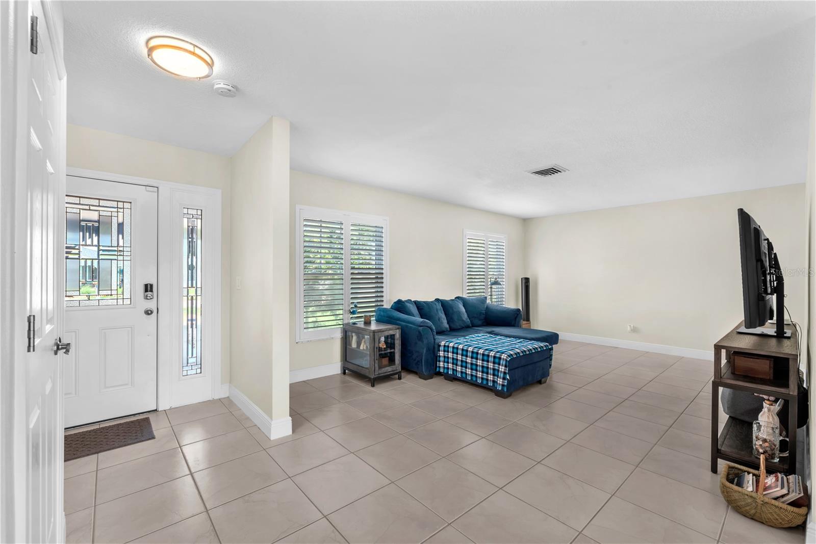 APOLLO BEACH UNIT 08 - Residential