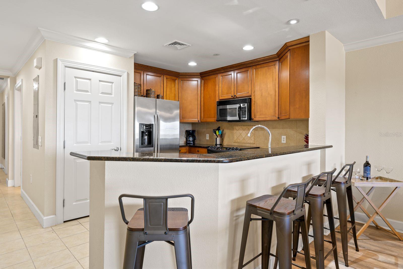 CENTRE COURT RDG CONDO PH 1 - Residential