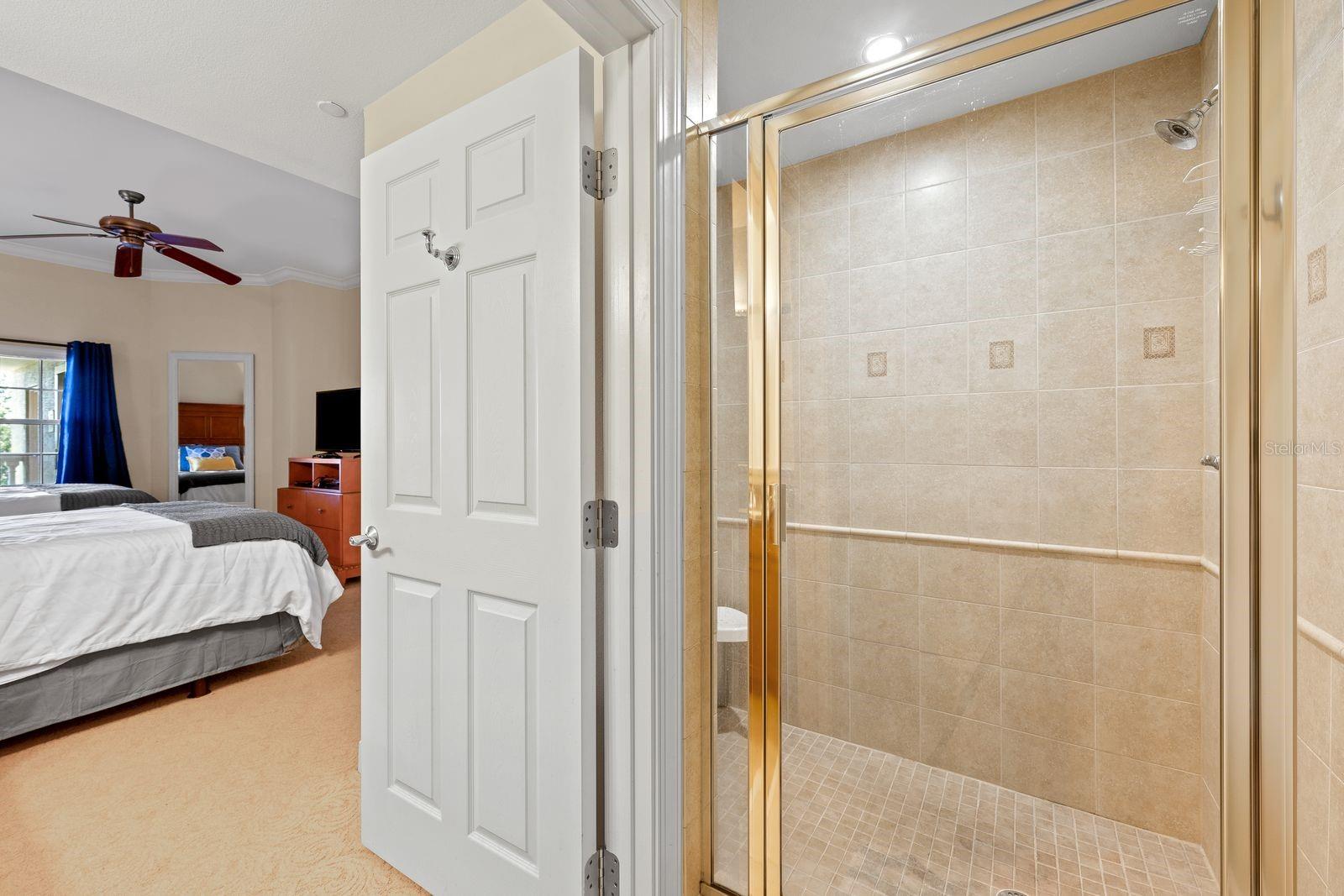 CENTRE COURT RDG CONDO PH 1 - Residential