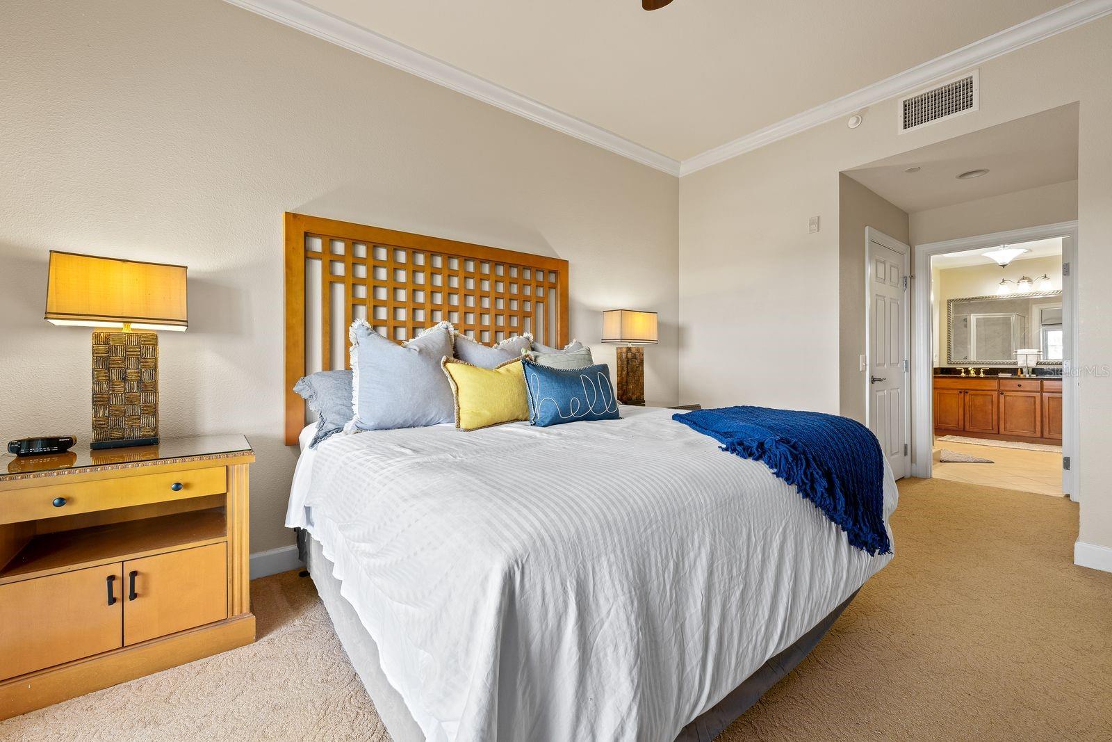 CENTRE COURT RDG CONDO PH 1 - Residential