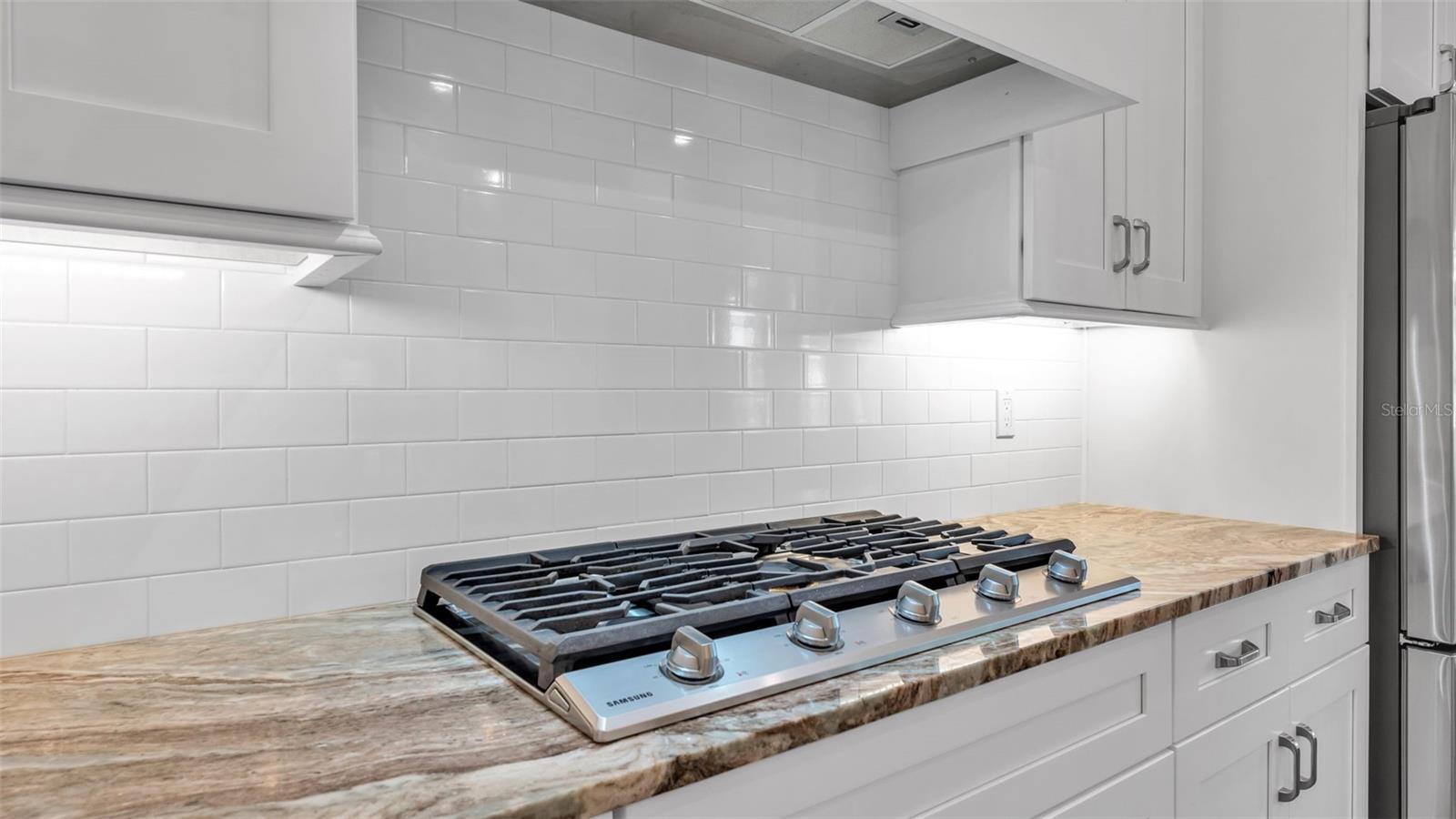 HALLAM PRESERVE EAST - Residential