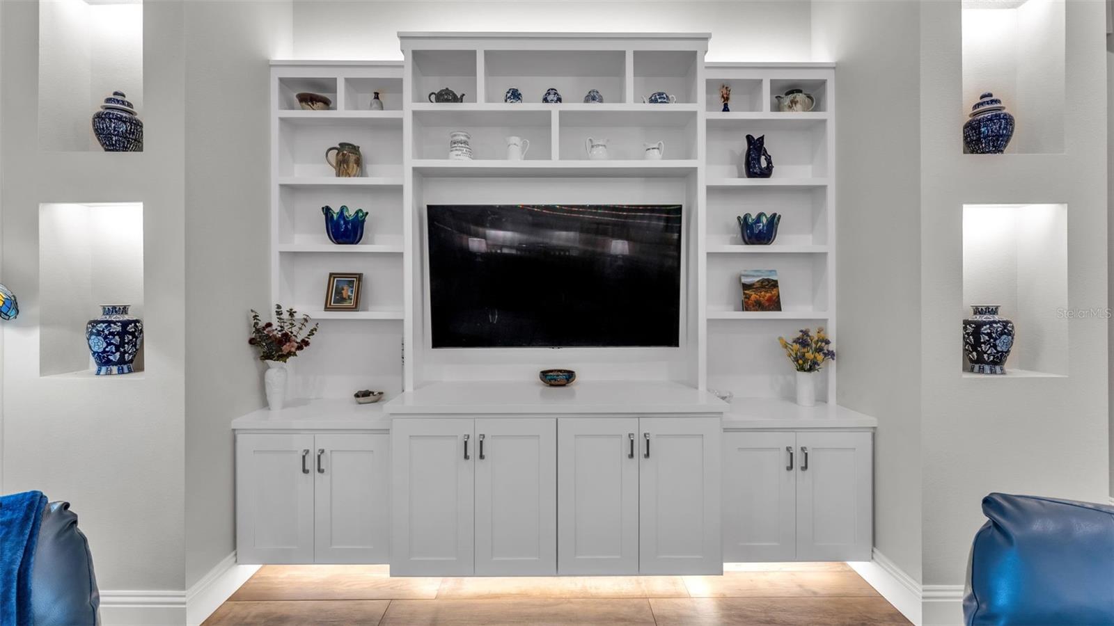 HALLAM PRESERVE EAST - Residential