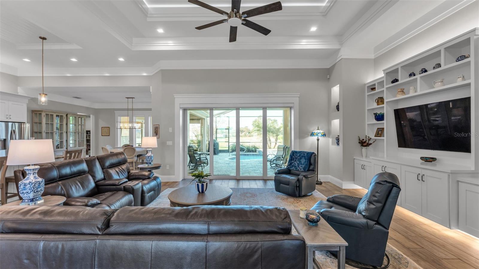 HALLAM PRESERVE EAST - Residential