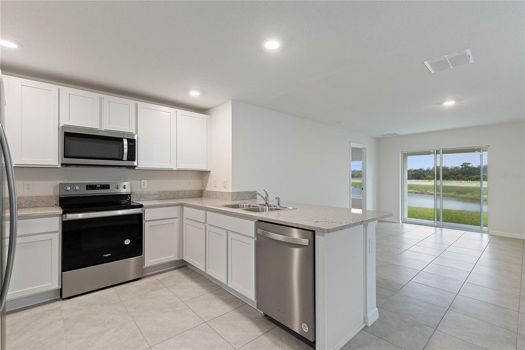 Photo of 3718 Mannered Gold Avenue, Bradenton, FL 34208 (MLS # A4685710)