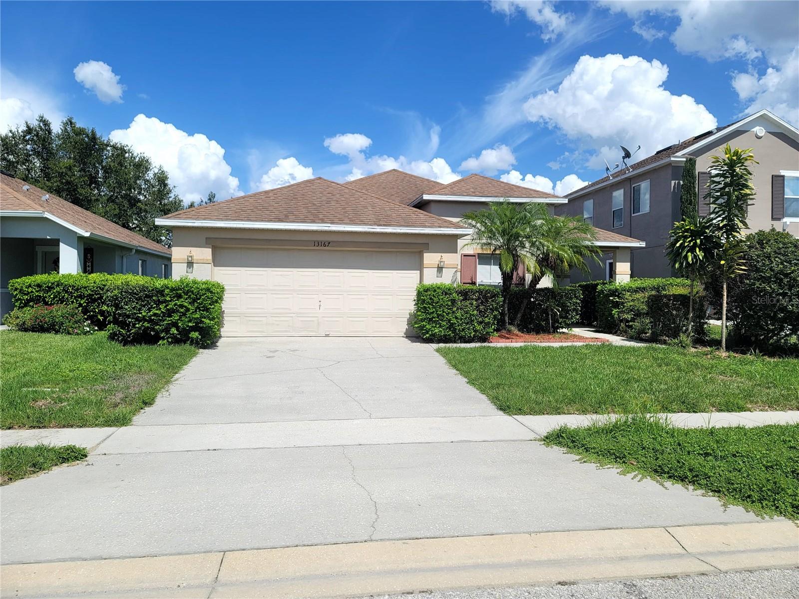Discover this beautifully designed 3-bedroom, 2-bath home featuring a spacious living room and an eat-in kitchen with stunning water views perfect for entertaining family and friends. Unwind in the serene master suite, complete with walk-in closets and a generous bathroom. Nestled in the amazing Eagle Creek community, you'll enjoy access to championship golf, scenic jogging paths, and tranquil equestrian trails. Homes like this are rare don’t miss your chance! Call or text today to schedule a tour.