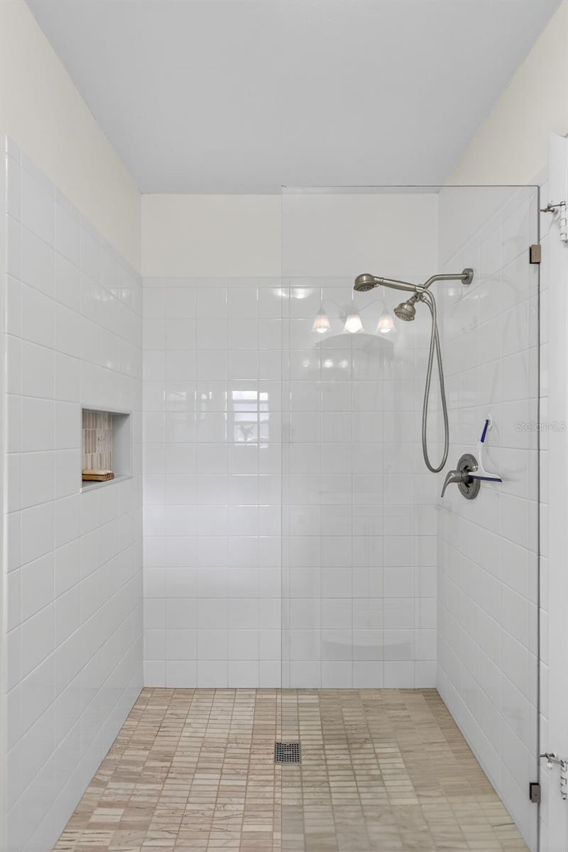 CORTEZ VILLAS CONDO 7 PH A - Residential