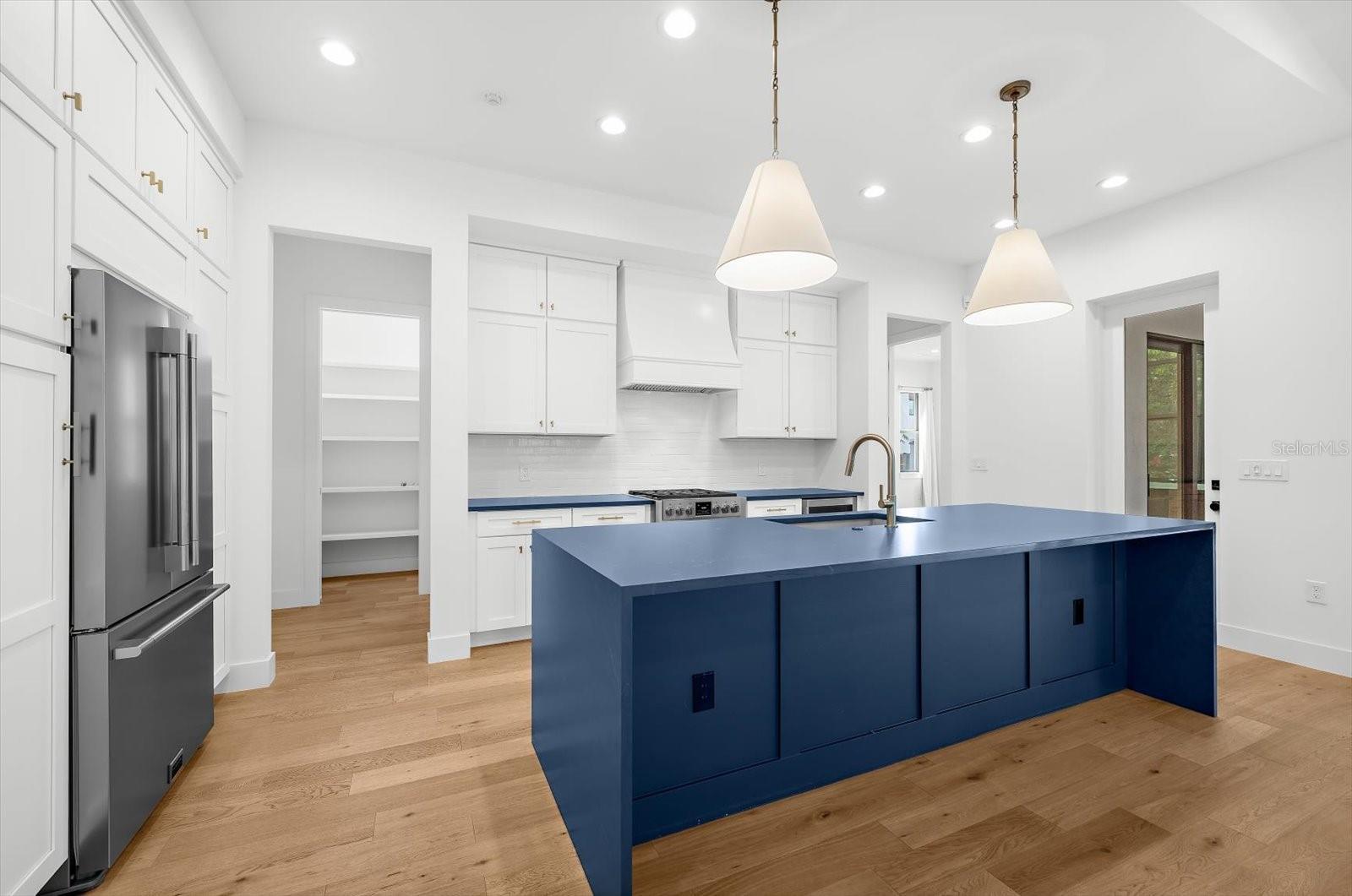 GROVE LAWN REP - Residential