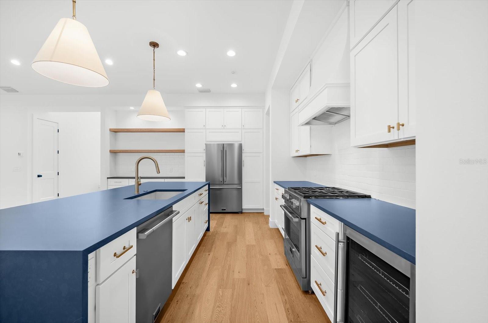 GROVE LAWN REP - Residential