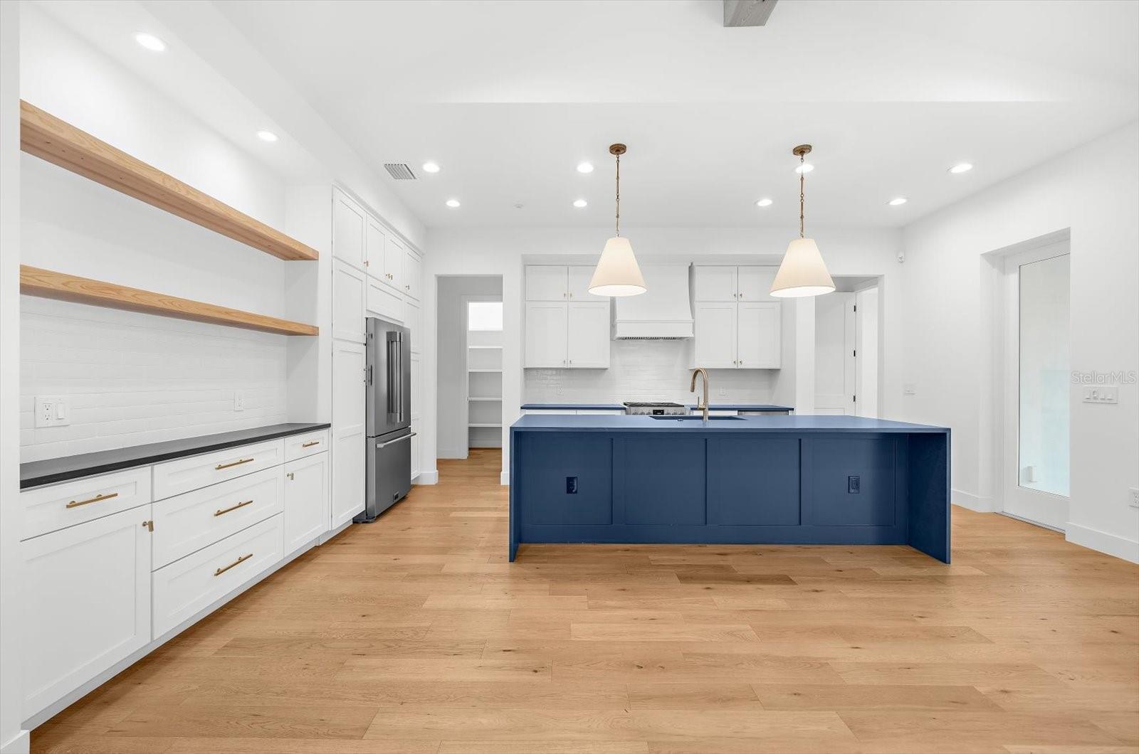 GROVE LAWN REP - Residential