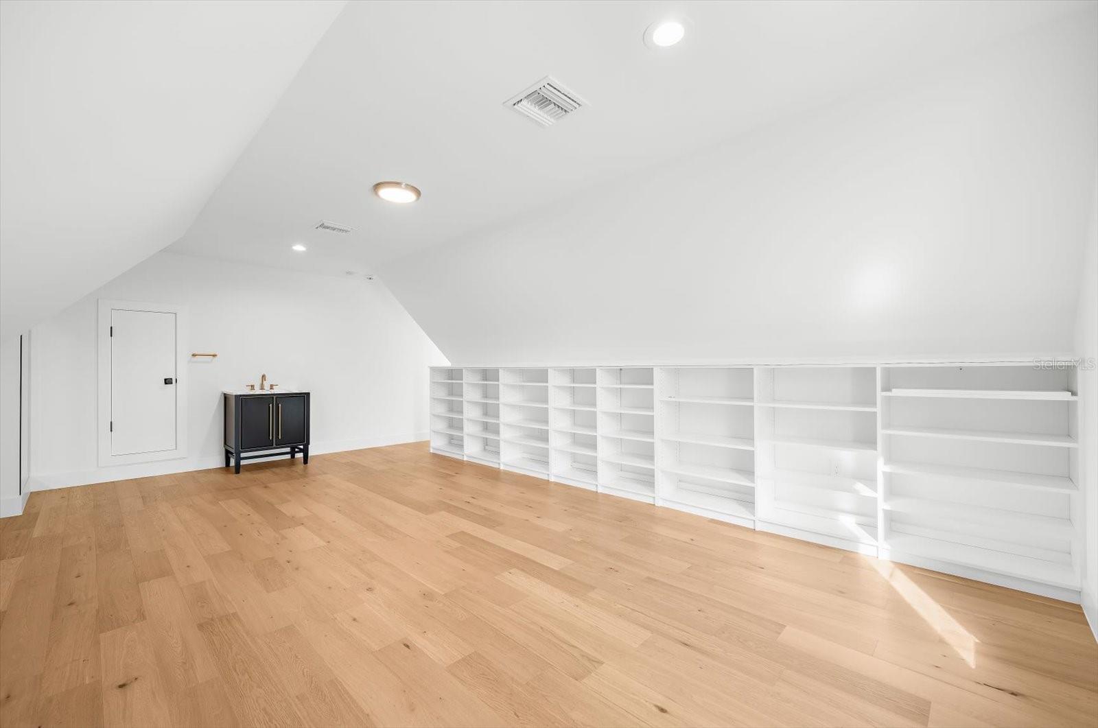 GROVE LAWN REP - Residential