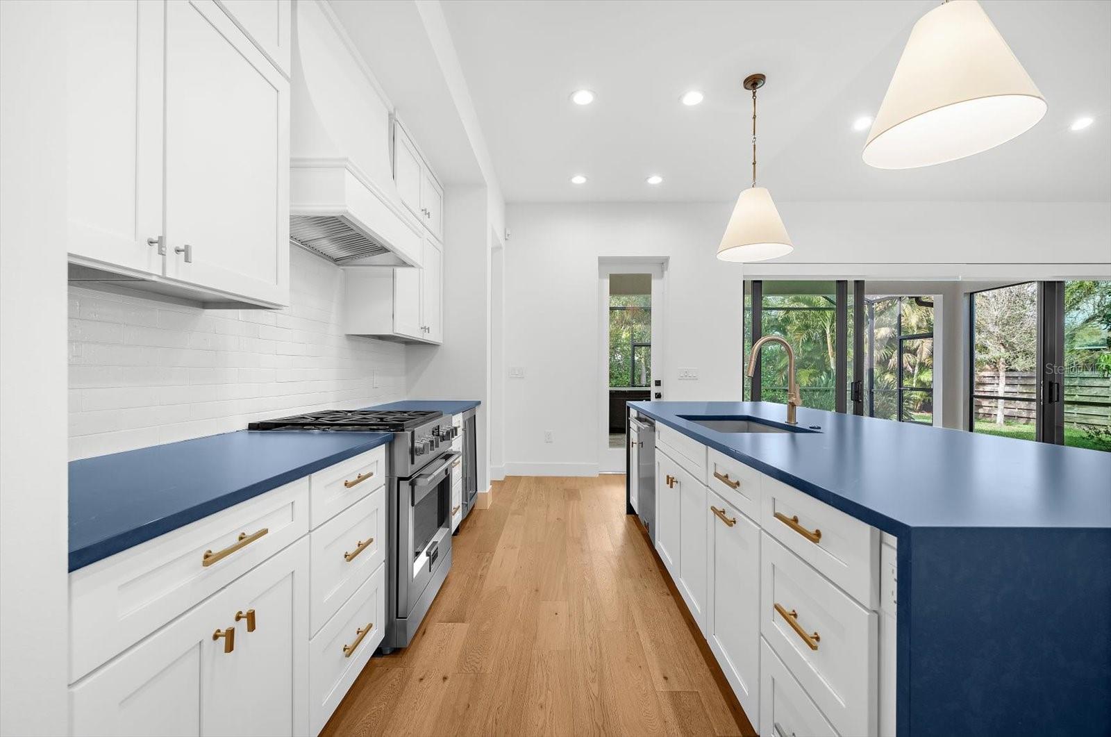 GROVE LAWN REP - Residential