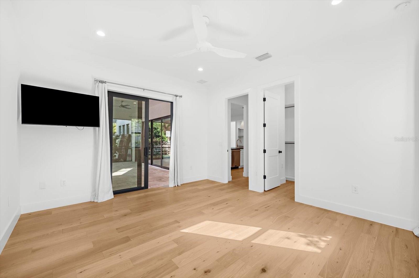 GROVE LAWN REP - Residential