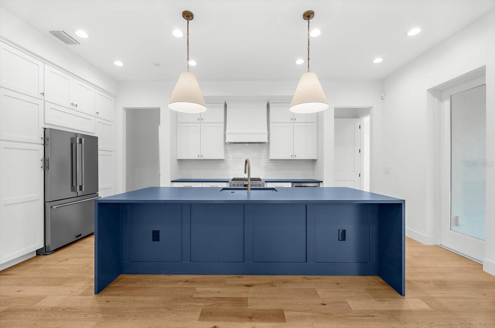 GROVE LAWN REP - Residential