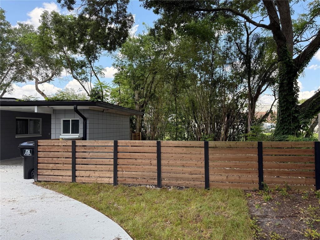 Photo of 8 E Evans Street #8, Orlando, FL 32804 (MLS # O6416516)