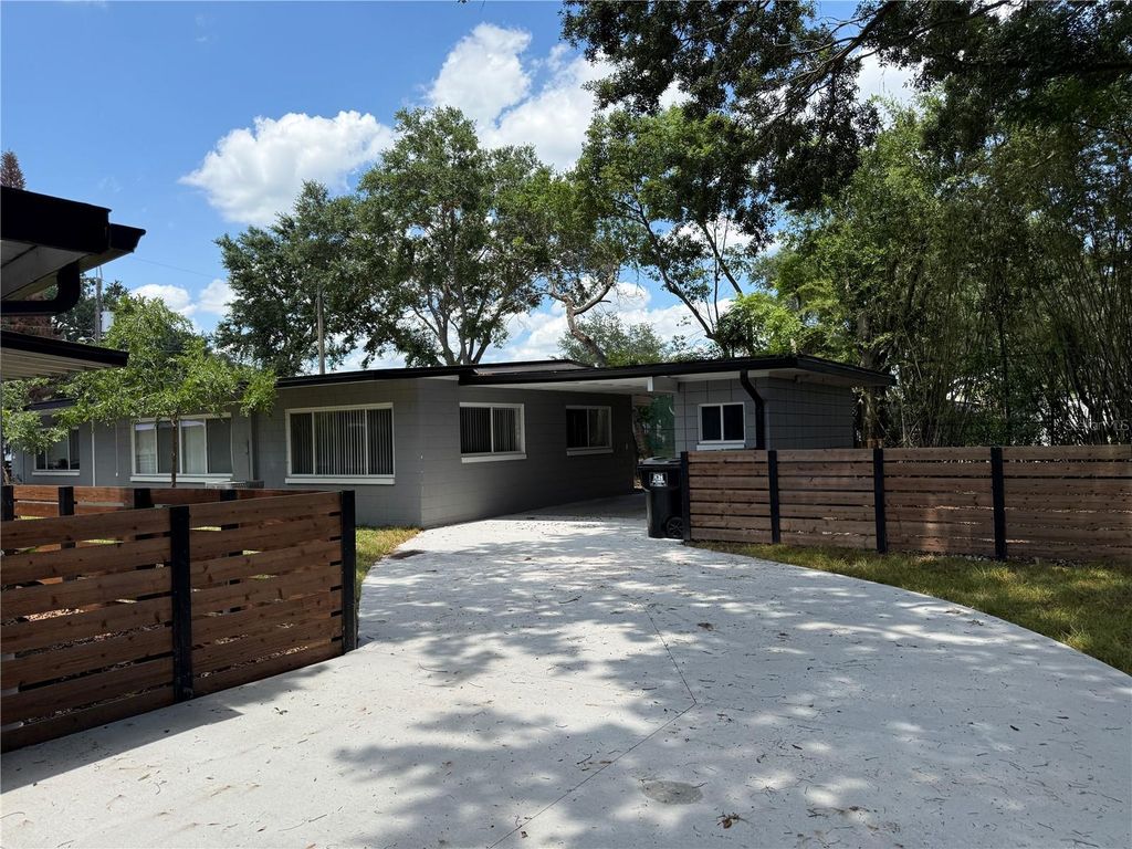 Photo of 8 E Evans Street #8, Orlando, FL 32804 (MLS # O6416516)