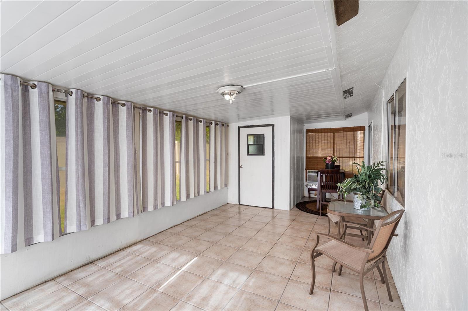 TAVARES RIDGE CONDO - Residential