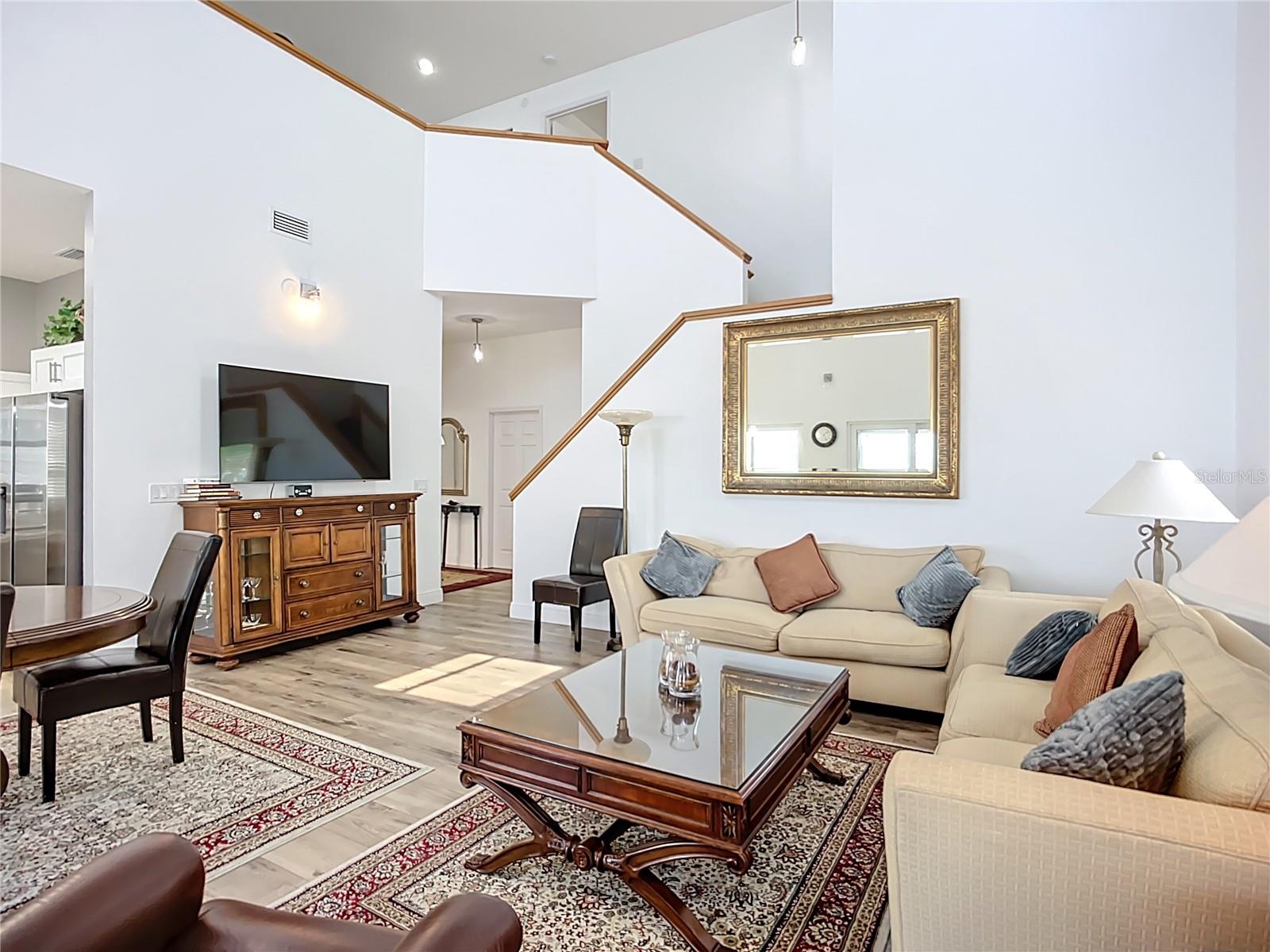 2424 BAY DRIVE 2424/2426