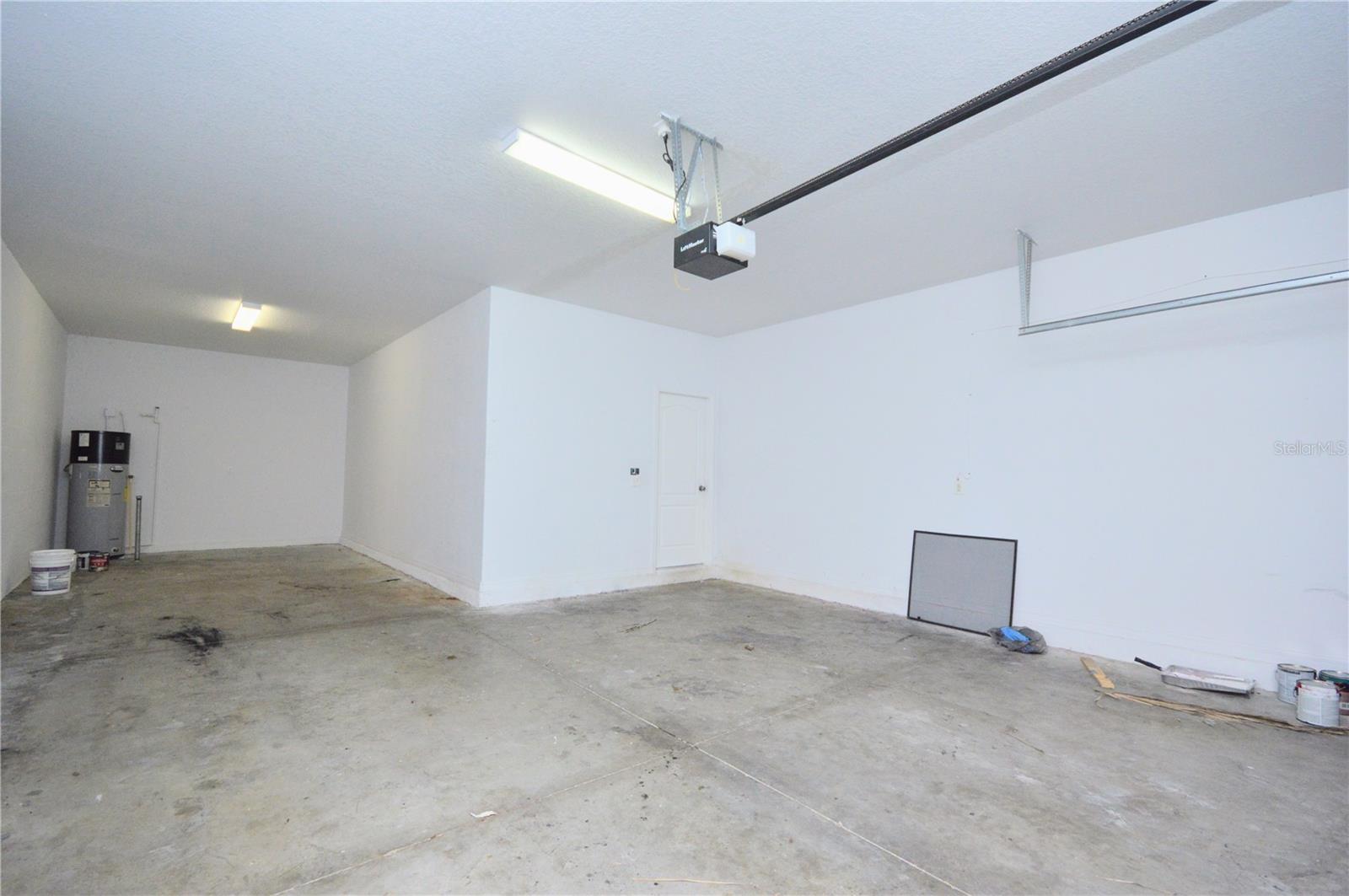 OAKS AT SHADY CREEK PH 1 - Residential Lease