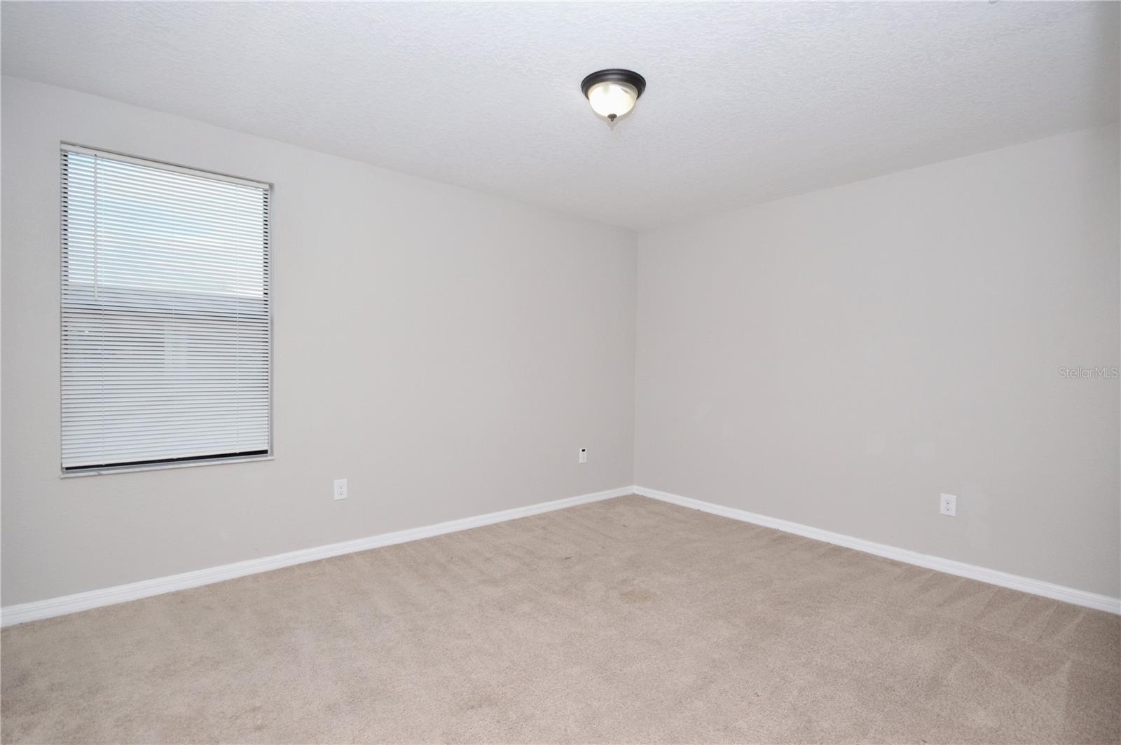 OAKS AT SHADY CREEK PH 1 - Residential Lease