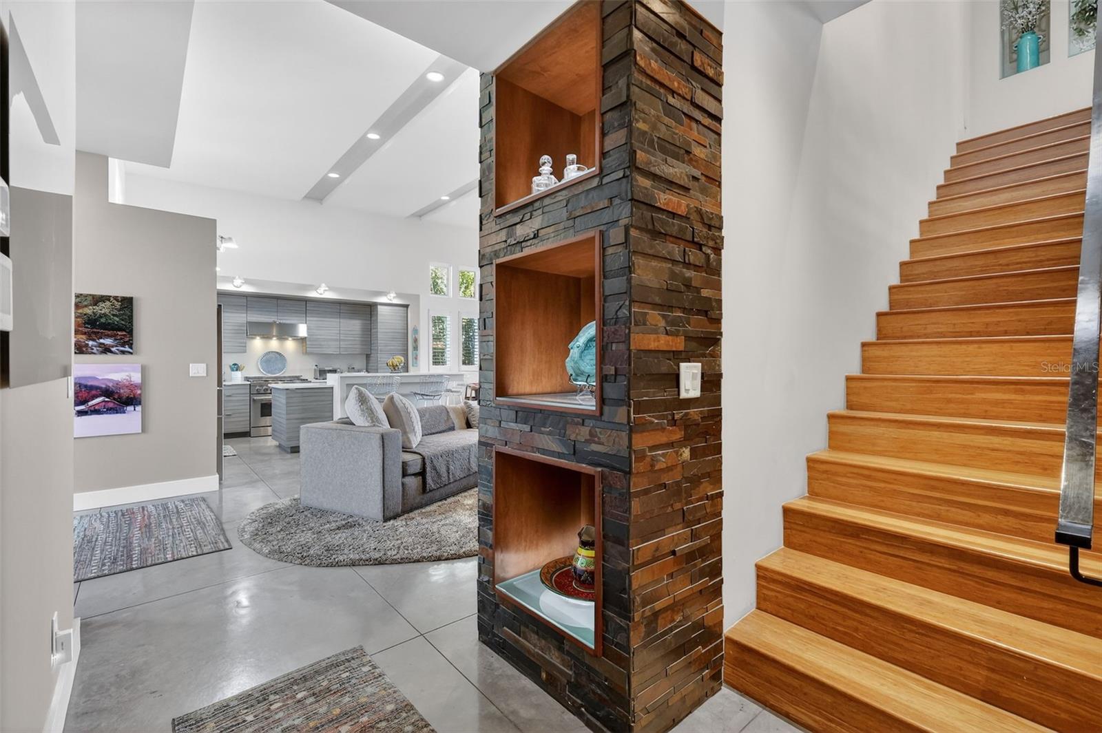 LAKE GERTRUDE MANOR - Residential