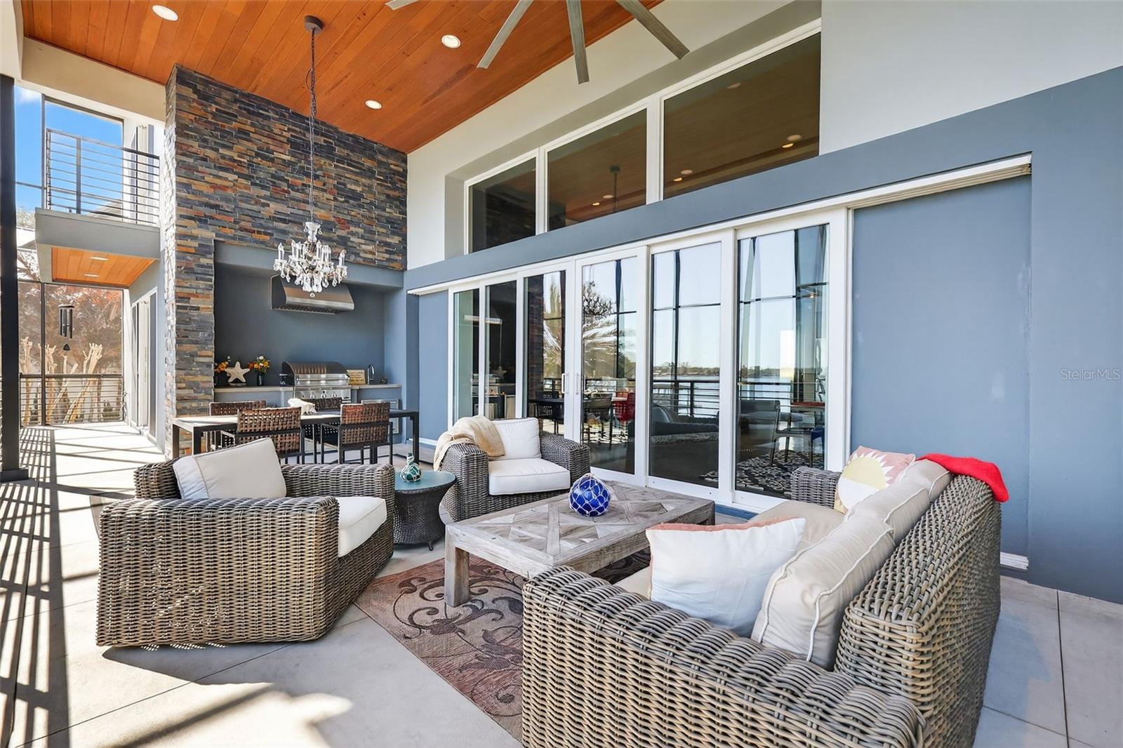 LAKE GERTRUDE MANOR - Residential