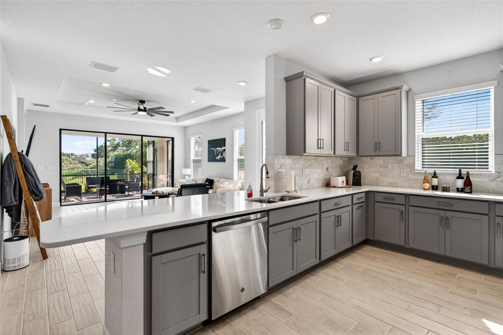 AZARIO ESPLANADE PH III SUBPH D - Residential