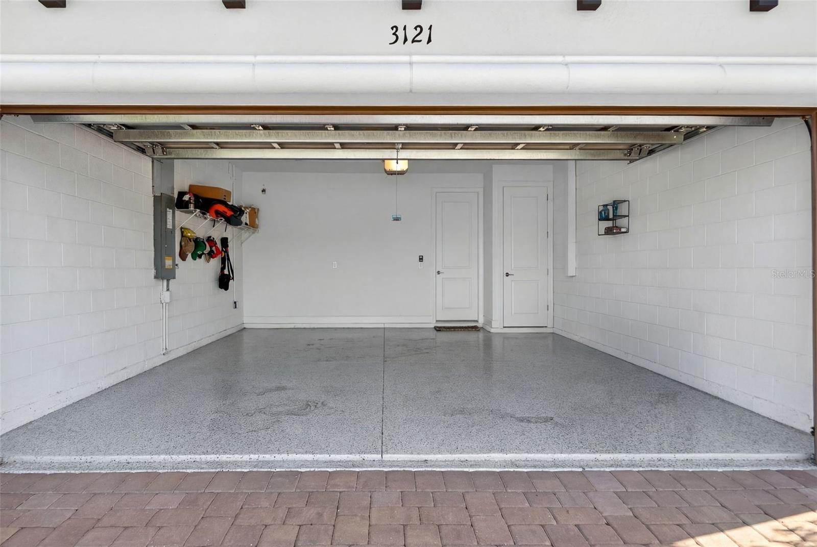 AZARIO ESPLANADE PH III SUBPH D - Residential