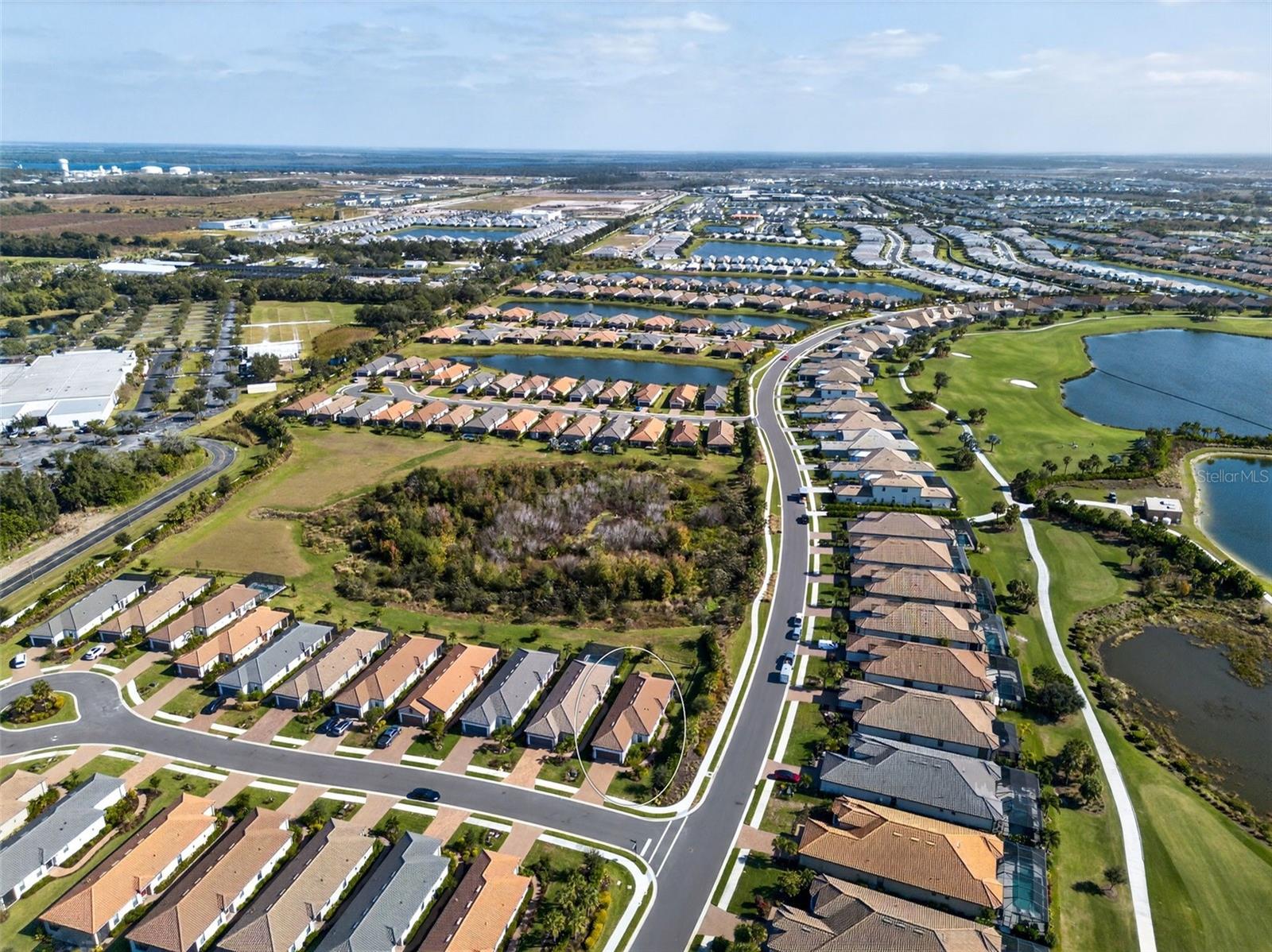 AZARIO ESPLANADE PH III SUBPH D - Residential