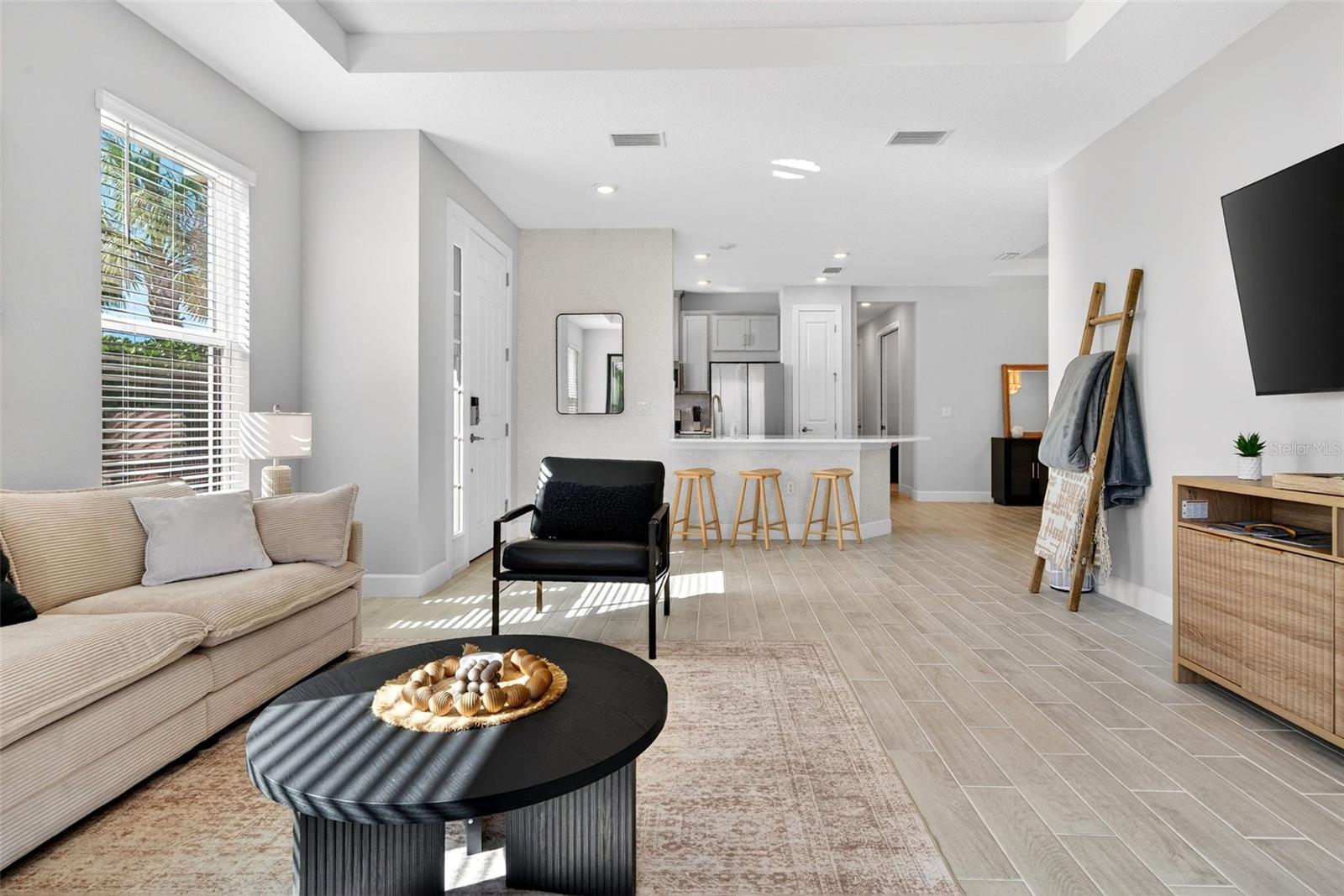 AZARIO ESPLANADE PH III SUBPH D - Residential