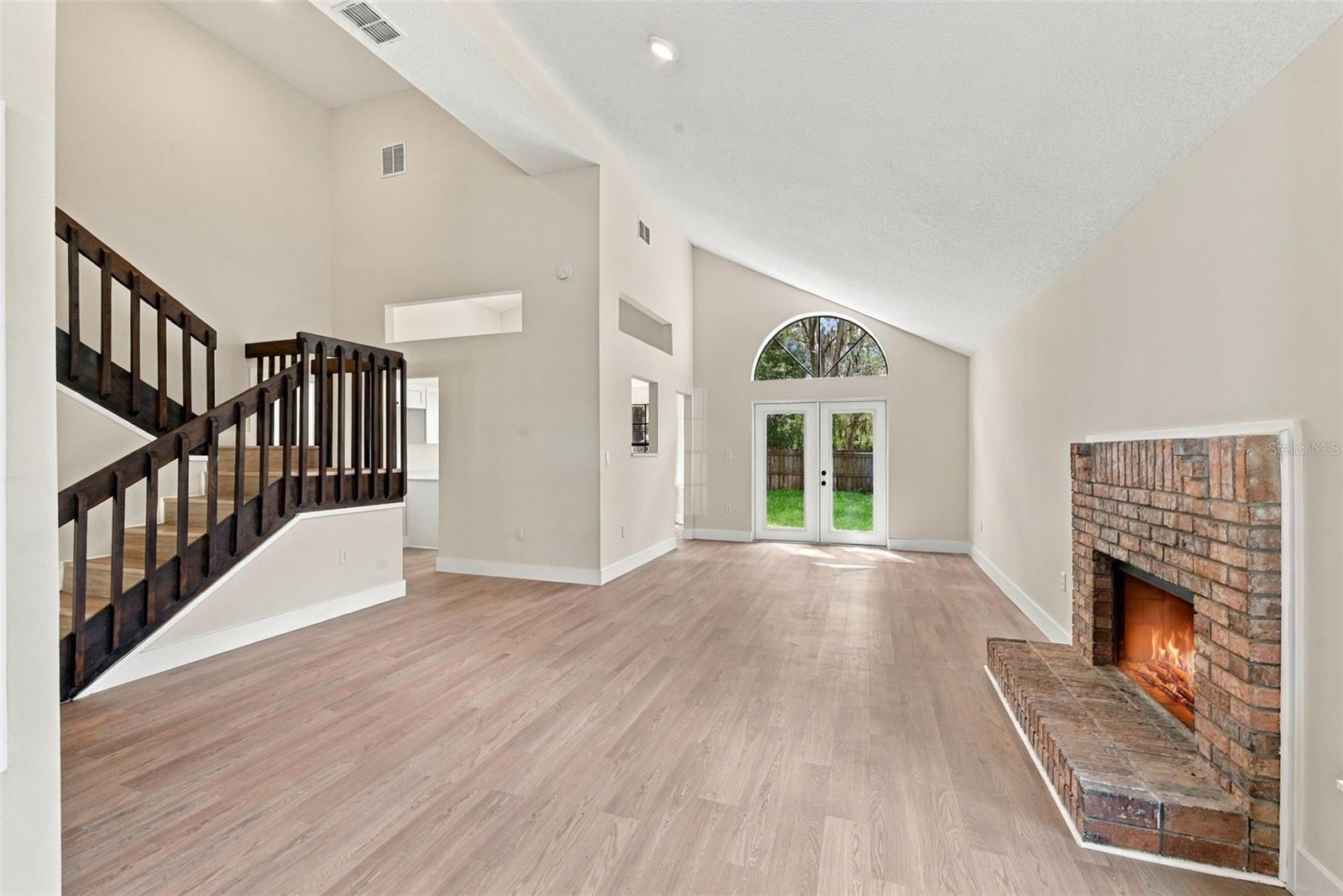 2140 WEKIWA OAKS DRIVE