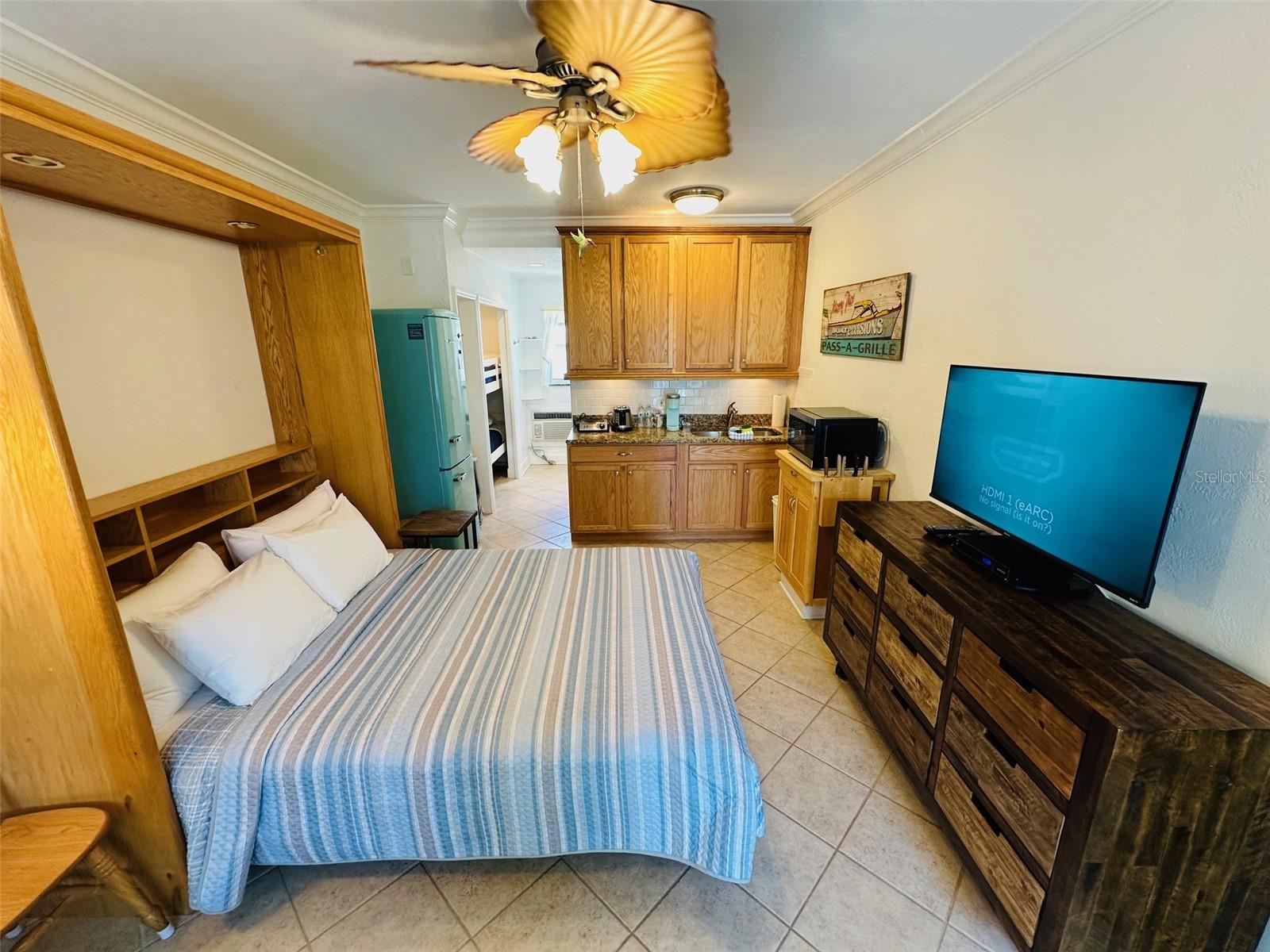 PASS-A-GRILLE BEACH CONDO PH I CONDO - Residential
