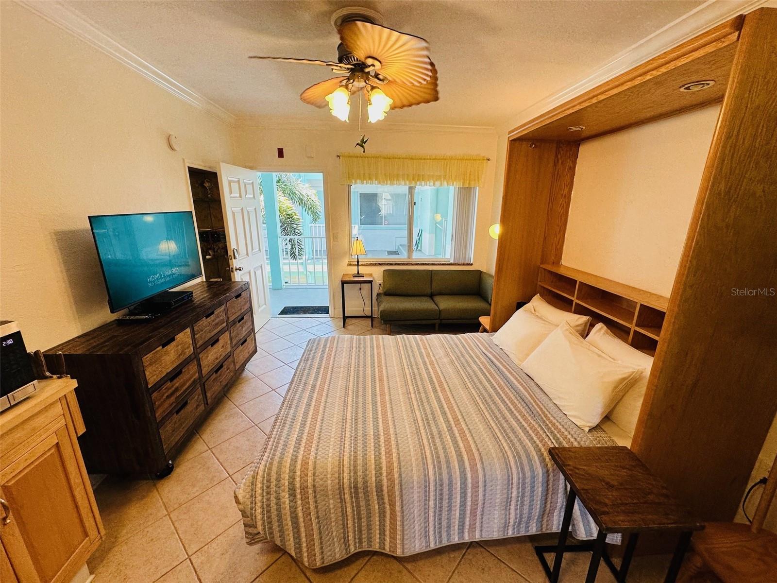 PASS-A-GRILLE BEACH CONDO PH I CONDO - Residential