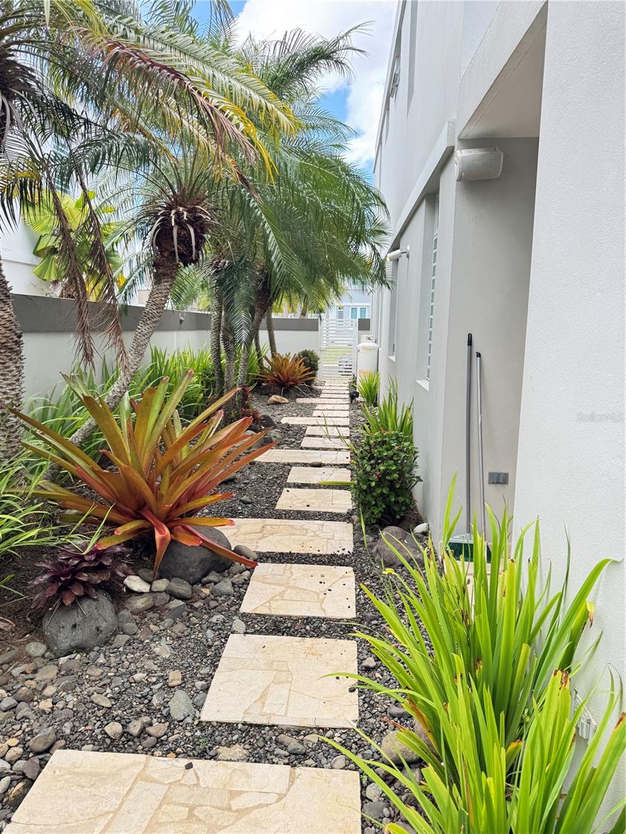 PASEO LOS CORALES I - Residential